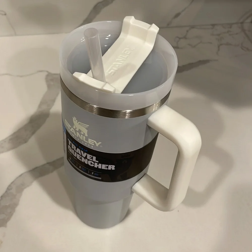 Stanley - GRANITE (Gray) - 40 oz ‘OG’ Adventure Quencher Travel Tumbler  - NWT!